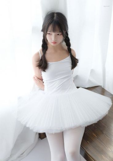 石原莉奈为了老了公和老头出
