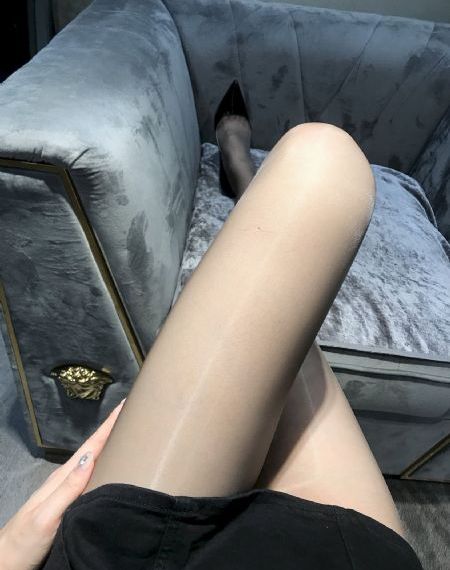 丰满的女教师电影