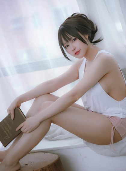 娇妻丁子裤公交车被在线观看