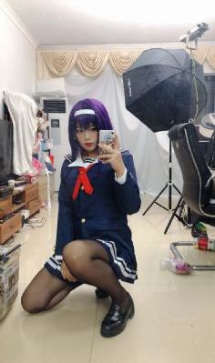 《年轻女教师3》在线观看