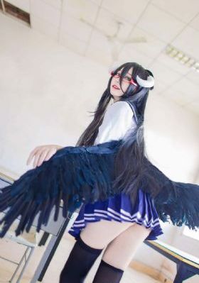 金瓶少女